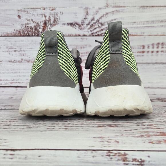 Adidas Womens Questar Flow Running Shoes Sz 8 Gray Pink Stripe Sneakers Comfort - Picture 4 of 9